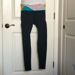 Lululemon color block leggings Sz 4